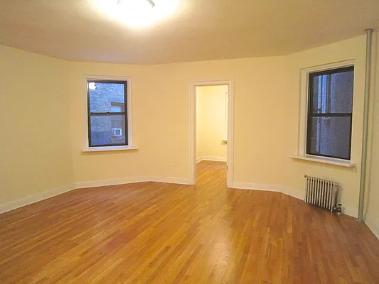 Rented by City Connections Realty | media 30