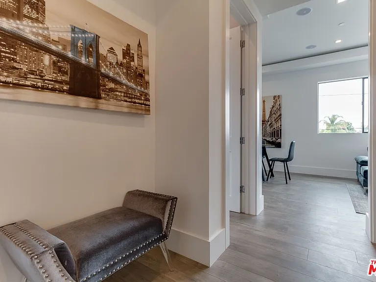 4830 1/2 W Pickford St — Photo 12