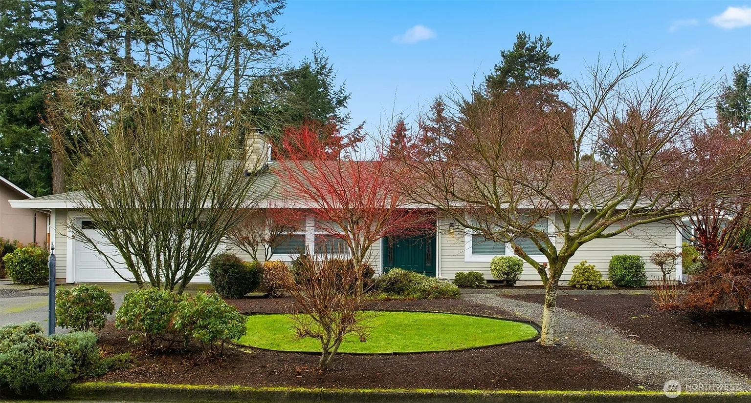 1412 Evergreen Place photo 1
