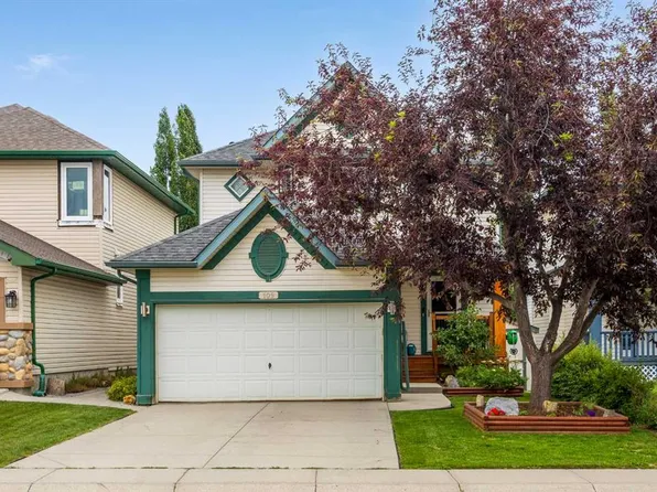 109 SW Hidden Valley Grv NW, Calgary, AB T3A 5W8