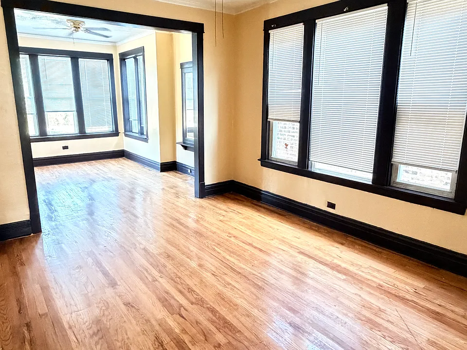 4334 S Western Ave #2