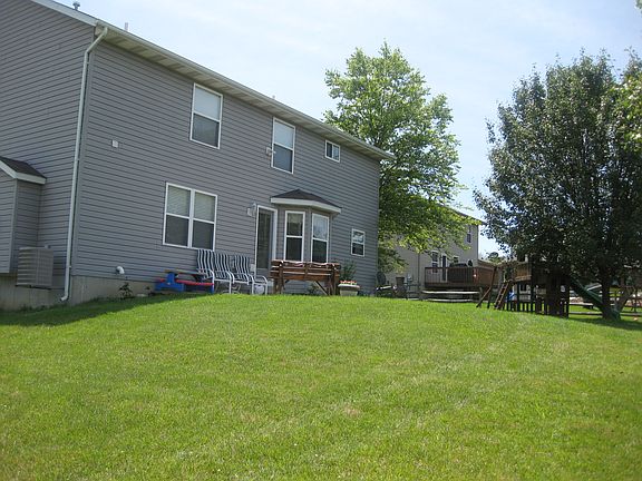 3rd image of 5619 Sebastian Ln