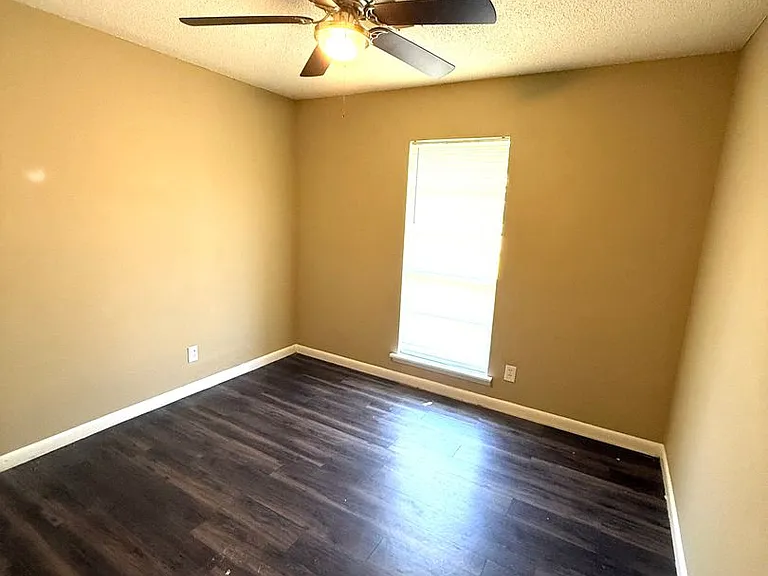 428 Fieldbrook Dr — Photo 6