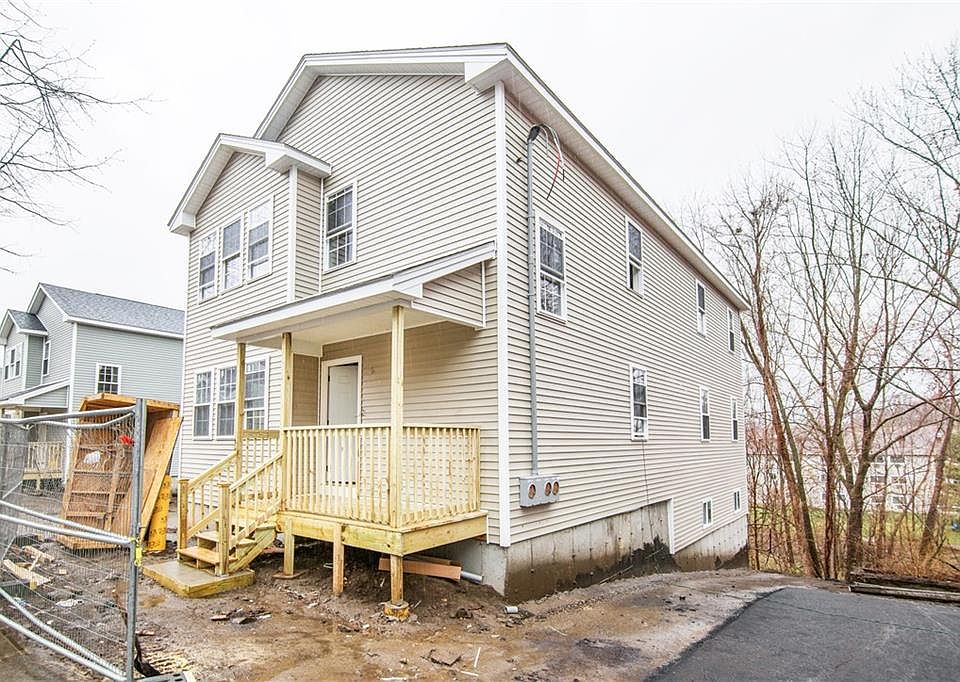 2nd image of 706 Charles St
