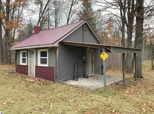 3773 S Curtisville Rd, South Branch, MI 48761