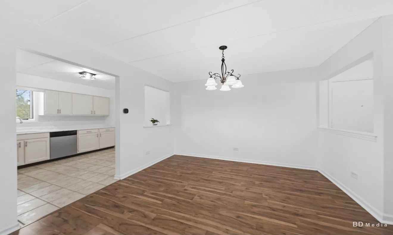 2 bed, 1500 sqft, $2,300 — Photo 2