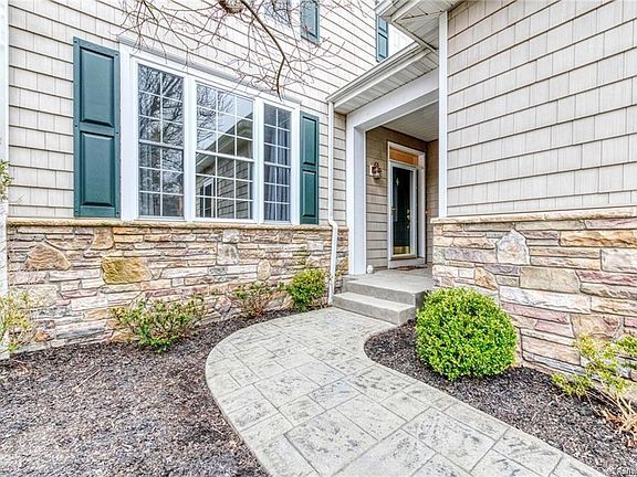 2nd image of 23 Pinehurst Cir