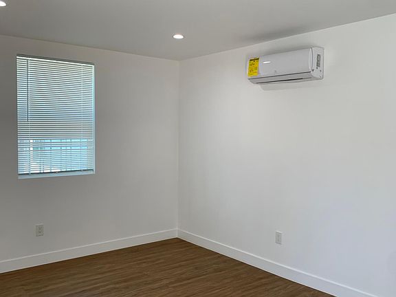 3rd image of 222 W Sepulveda St #226.5