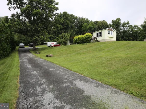 2428 N Penryn Rd, Manheim, PA 17545