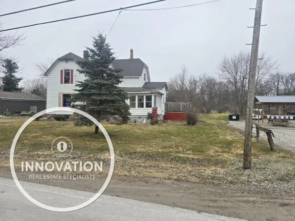 8542 Morris Rd, Goodells, MI 48027