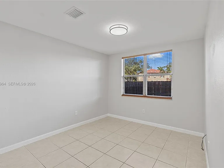 1655 NE 33rd Rd #1024 — Photo 8