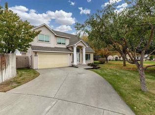 2670 Dornoch Pl, Richland, WA 99354
