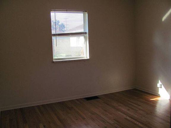 Bedroom #1