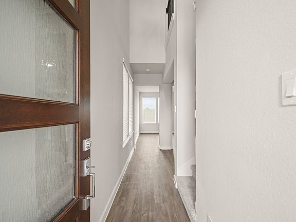 2nd image of 2942 Park Hill Ln