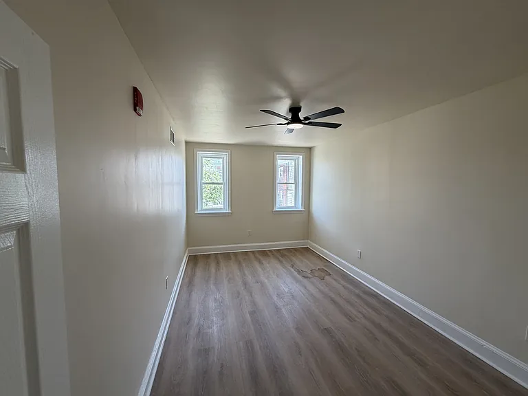 1651 W Grange Ave #2 — Photo 12