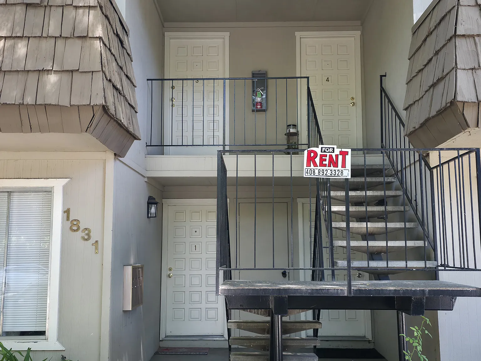 1831 T St — Photo 1