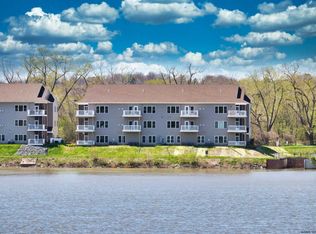 8204 Admirals Walk Dr, Cohoes, NY 12047