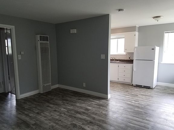 3rd image of 140 E Utopia Ave