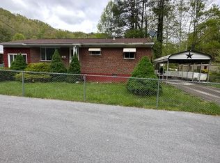 6 Toler St, Mullens, WV 25882