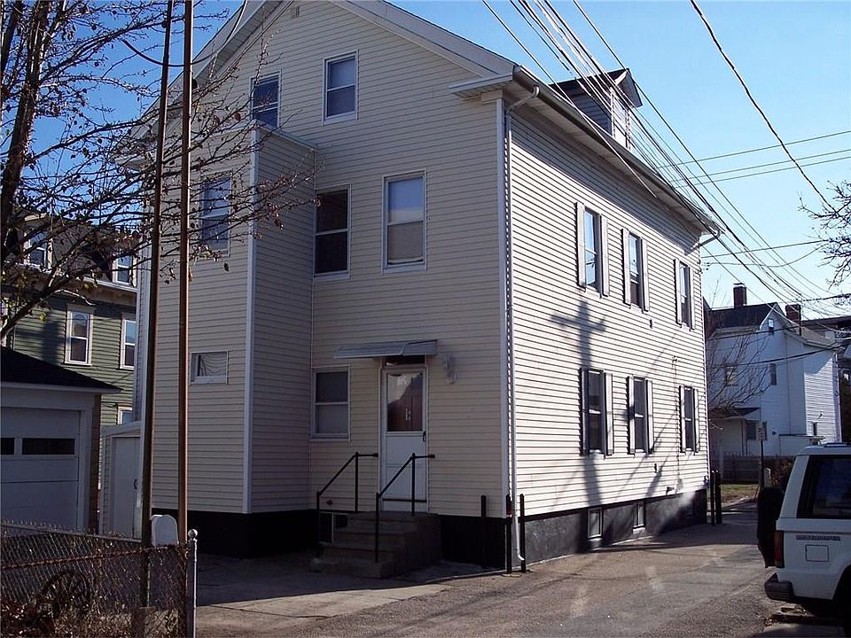 2nd image of 53 Kenyon St