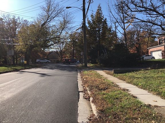 4th image of 7328 Wayne Dr