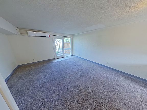 3rd image of 1695 Patterson St #6
