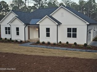 107 Lancashire Ln, West End, NC 27376