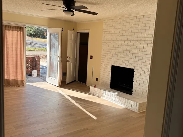 906 Lockner Rd, Columbia, SC 29212