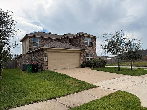 3rd image of 23151 Robbers Nest Dr