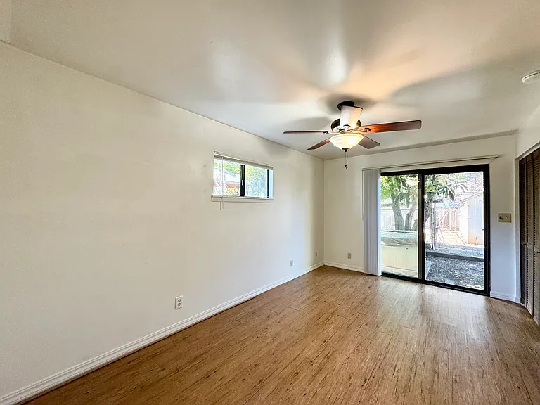 341 Coombs St — Photo 8