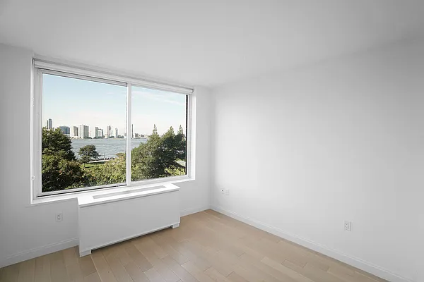 Rented by Renetta Real Estate | media 84