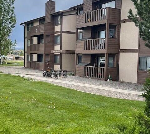 3rd image of 773 W 24th St