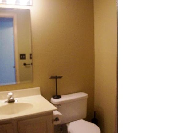 5th image of 6147 NE Moonstone Ct #18A