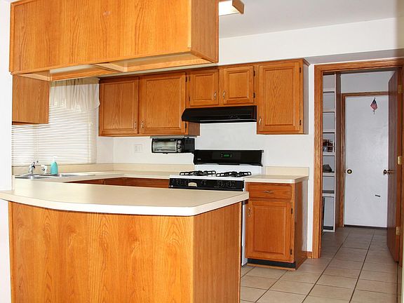 5th image of 20029 S Thorndale Dr