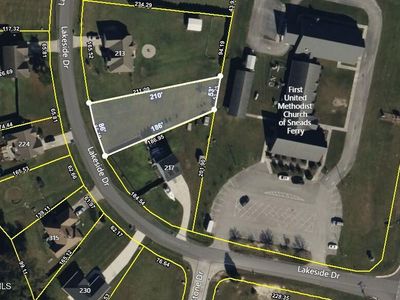 215 Lakeside Drive, Sneads Ferry, NC, 28460