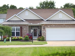 143 Saint Charles Pl, Elyria, OH 44035