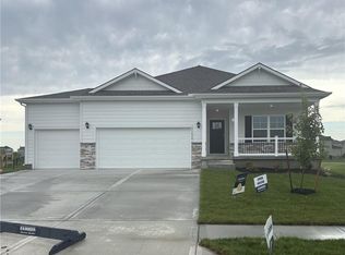 25020 W 178th Ter, Gardner, KS 66030