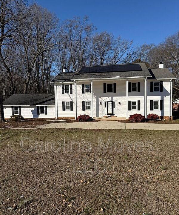 1st image of 121 Chipwood Ln