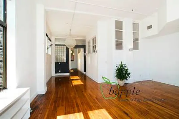 Sold by Bapple | media 9