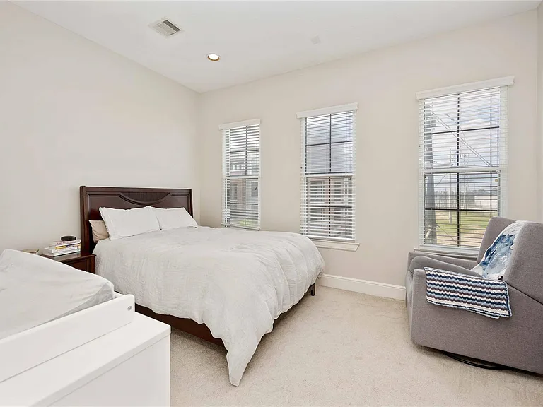 2110 Shearn St #12 — Photo 6