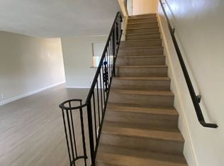 10500 La Reina Ave APT B, Downey, CA 90241