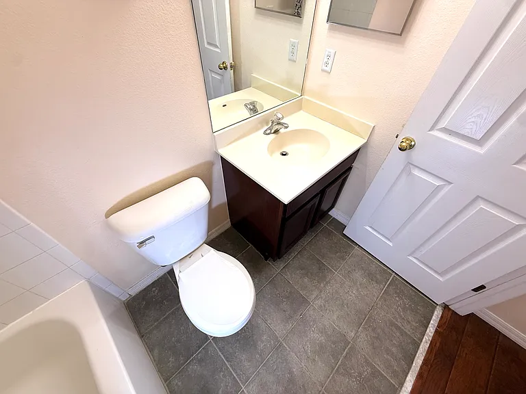 11652 Declaration Dr — Photo 35