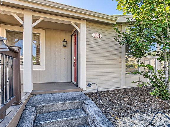 4th image of 17401 SE 39th St Unit 114