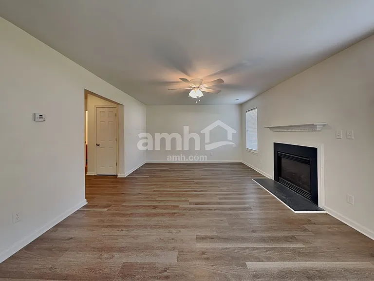 1516 Clover Ridge Ct — Photo 5