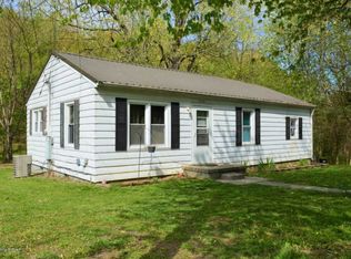 9288 Loretto Rd, Loretto, KY 40037