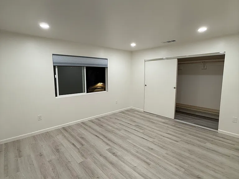 4922 Santa Ana St #A — Photo 7