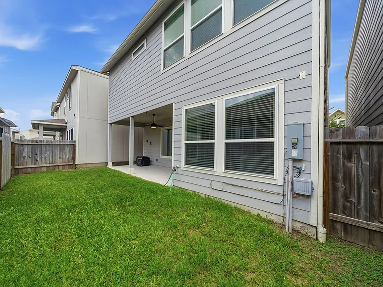 10009 Granary Dr — Photo 5