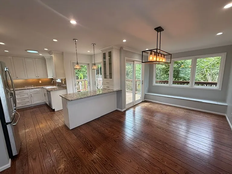 3824 Fernwood St — Photo 5