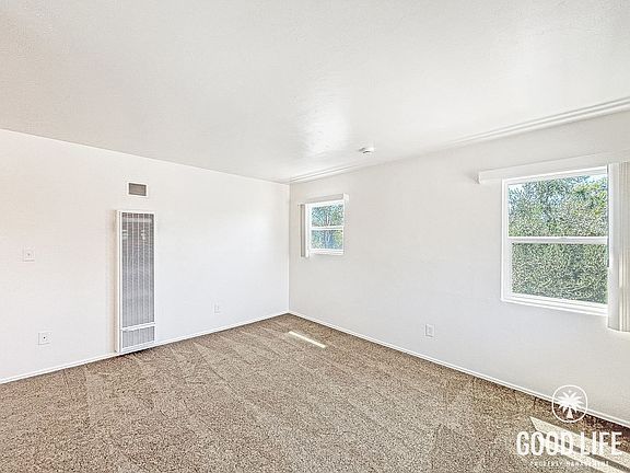 2nd image of 1023 Hayes Ave