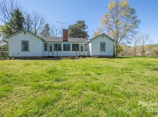 1347 Crossland Rd, Clover, SC 29710